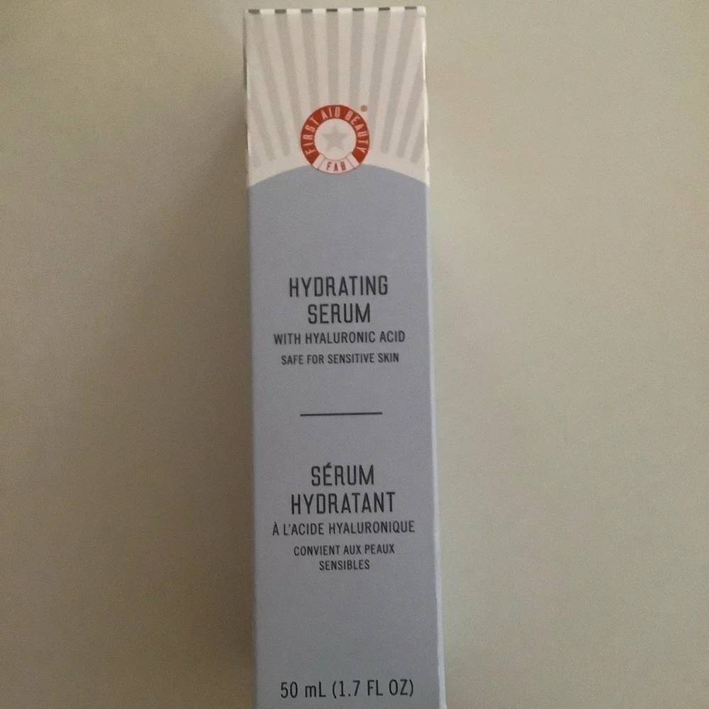 First Aid Beauty Hydrating Serum